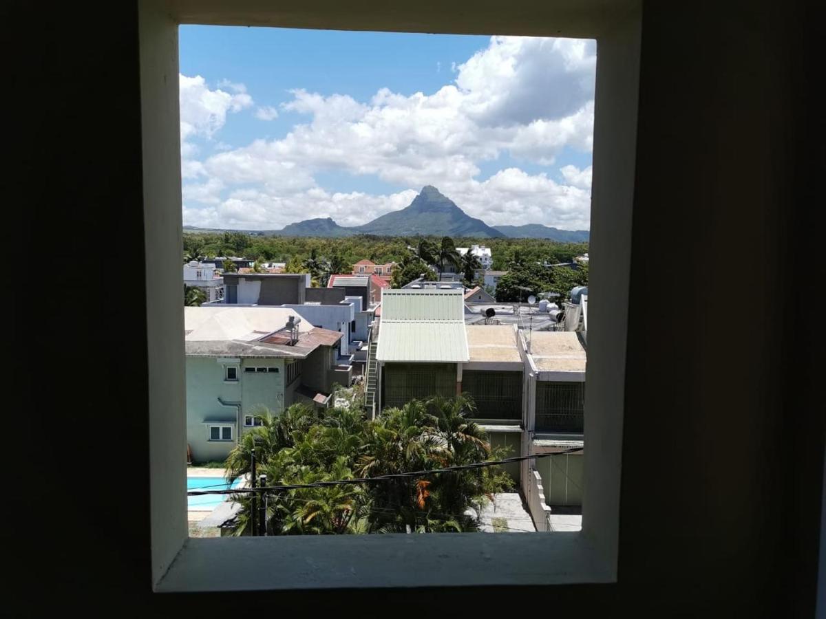 Rayon Vert Bleuphorie Beach Apartment Flic-en-Flacq エクステリア 写真