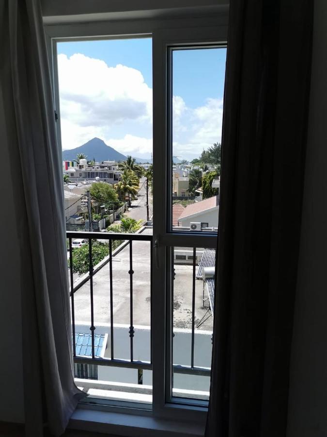 Rayon Vert Bleuphorie Beach Apartment Flic-en-Flacq エクステリア 写真